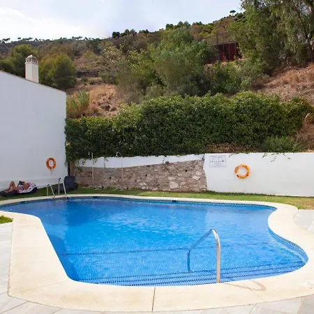 بيت للعطل Duplex With Sunny Terrace Located In Pueblo *