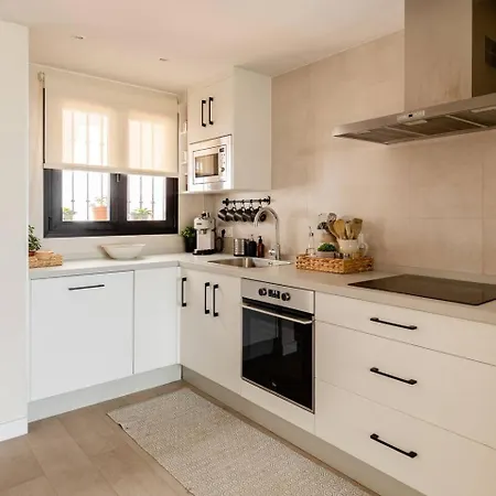 Duplex With Sunny Terrace Located In Pueblo بيت للعطل
