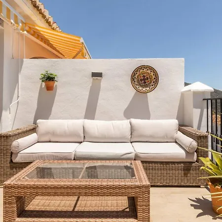 Duplex With Sunny Terrace Located In Pueblo *